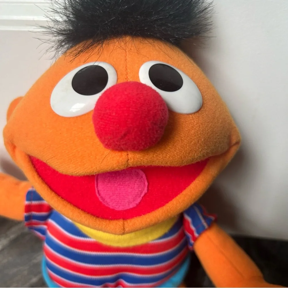 Vintage 1996 Tyco Ernie Sesame Street Vibrating Laughing Plush Doll